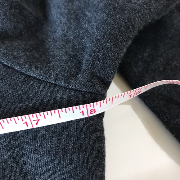 Fabletics Women's Gray Sweatshirt Half Sleeve Tunic - Picture 13 of 13